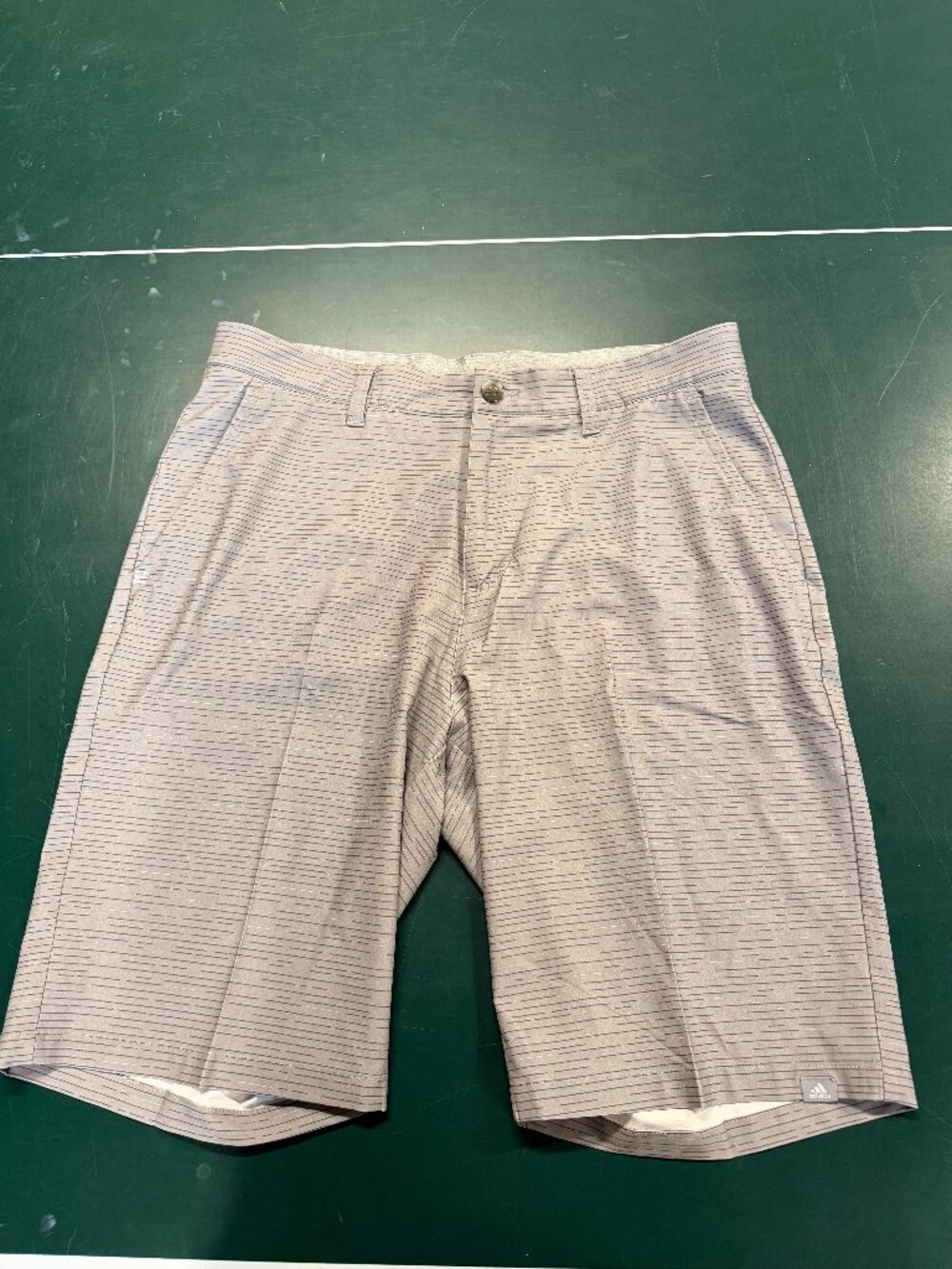 Adidas Ultimate365 Gray Printed Golf Shorts Men’s 32